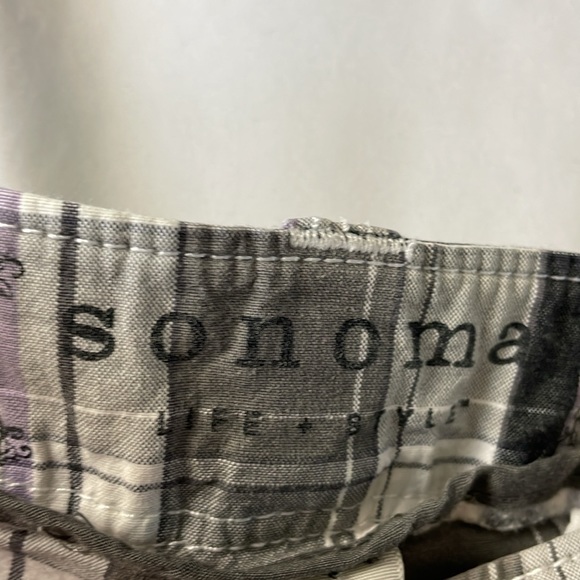 Women’s size 10 Sonoma original Bermuda purple and gray striped shorts - Picture 2 of 12